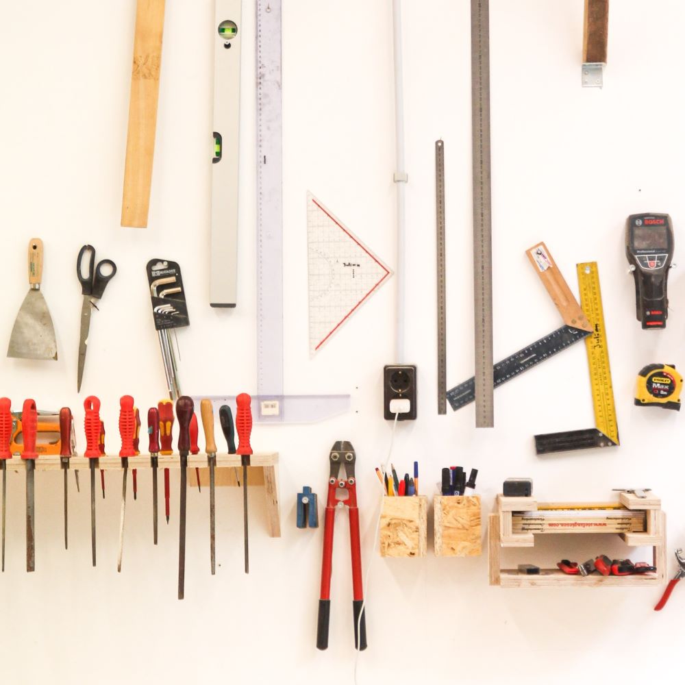 tools - French in Real Life what tools are you using? what's the best use? do you know how to say that in French? Try our quiz today at any level